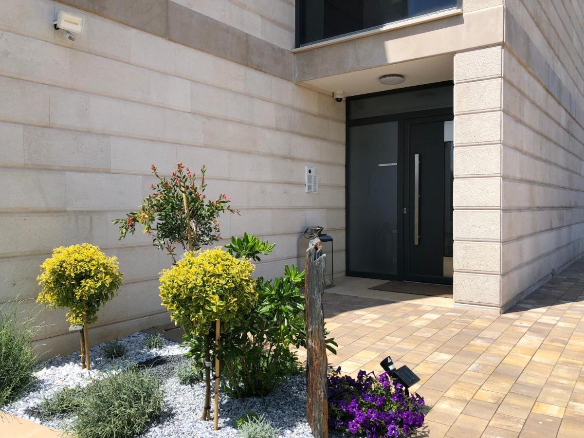 Luxury Apartments White Villa Violeta Mandre Exterior photo